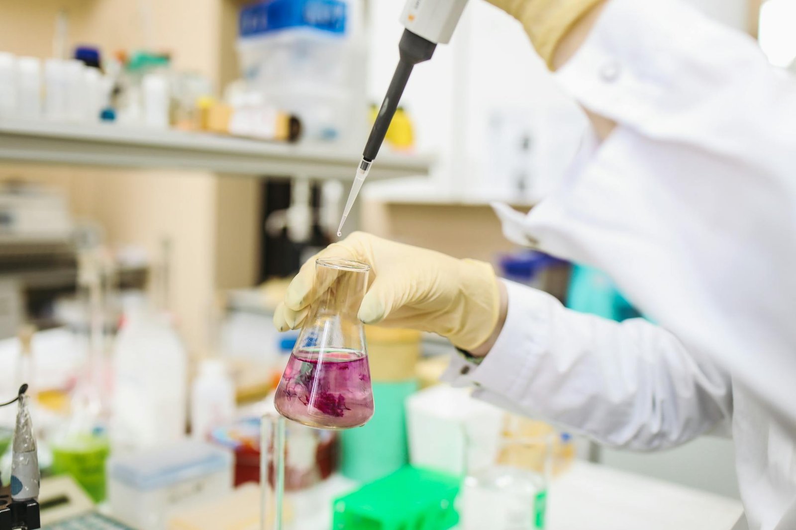 Chemistry Home Tuition in Panchkula | Classes 9–12 & Study Support 8 Scientist working in a laboratory environment